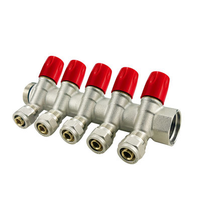 OEM 2-6way Brass Pex マニフォールド 床暖房部品のためのカスタマイズされたサイズ / 正常温度メディア