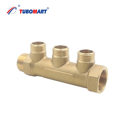 柔軟なペックス・マニフォールドと青銅のフィッティング 流出のない操作を保証する放射性暖房と配管システムでのサービスを提供する